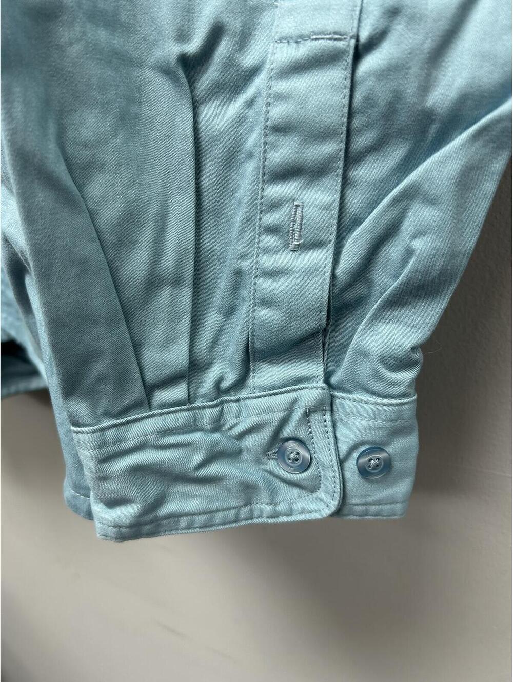 Nike SB Light Blue Skateboarding Button-Up Shirt with Front Pockets - Picture 3 of 6